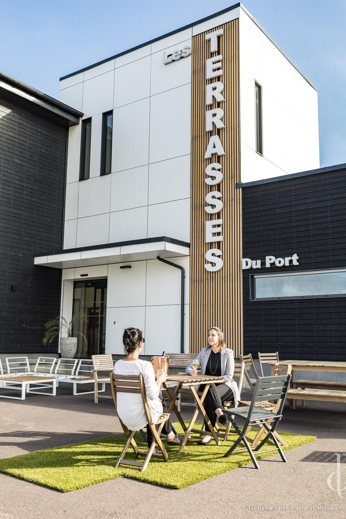 圣皮埃尔 Les Terrasses Du Port酒店 外观 照片